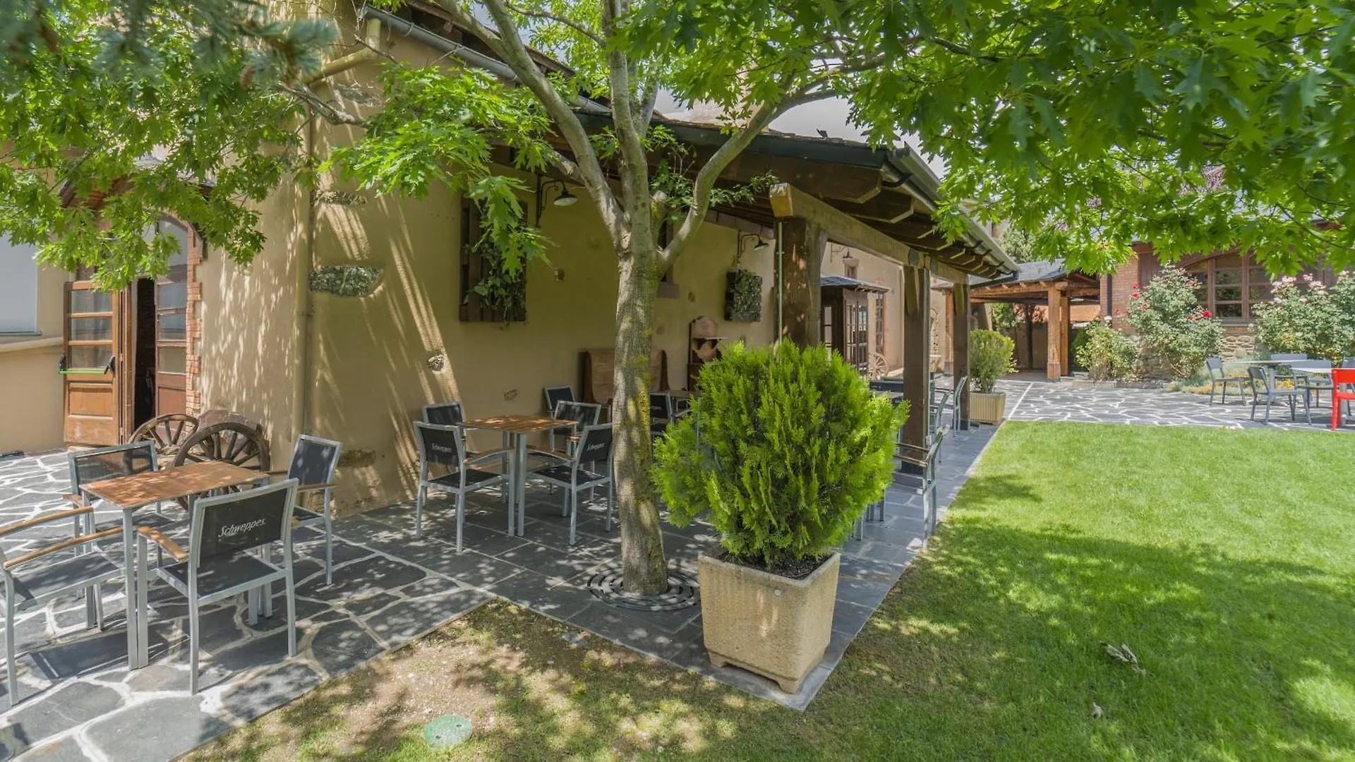 Fonda Dels Pics Hotel Escardacs